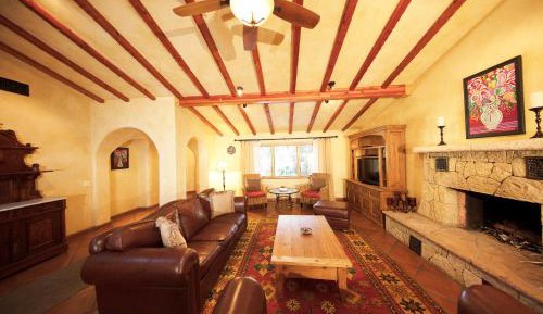 Deluxe Two-Bedroom Villa