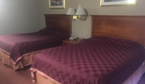 Queen Room with Two Queen Beds - Non-Smoking