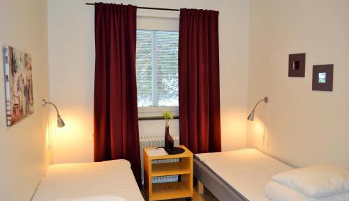 Twin Room with Shared Toilet