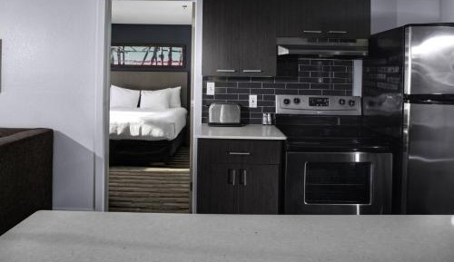 One-Bedroom Suite with Two Double Beds