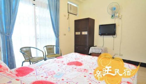 Standard Double Room with Shared Bathroom