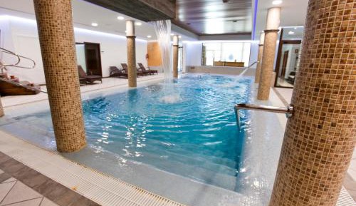 Junior Suite with Spa Access