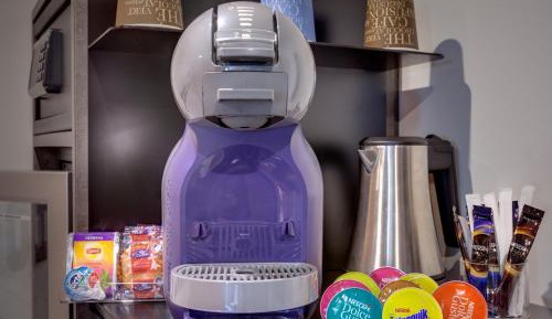 Triple Room with 1 Double Bed and 1 Single Bed