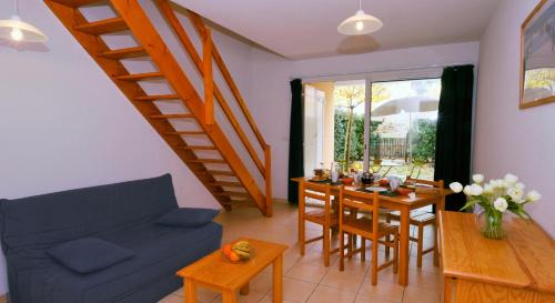 Three-Bedroom Apartment with Garden