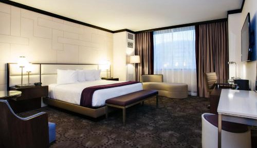 Bayview Tower Premium, 1 King, Non-Smoking