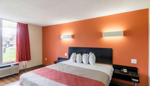 King Room - Non-Smoking