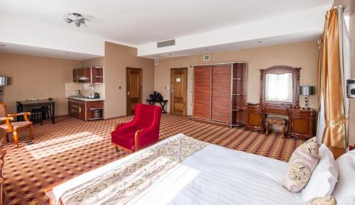 Deluxe King Room