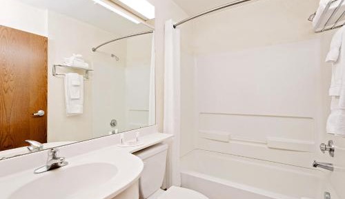 Queen Room - Non-Smoking