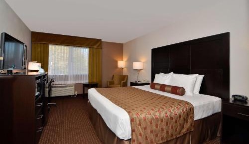 King Suite with Sofa Bed - Non-Smoking