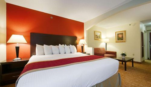 King Suite with Sofa Bed - Non-Smoking