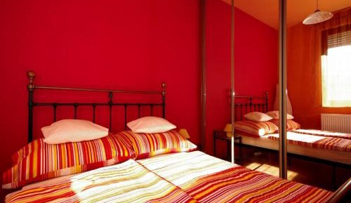 One-Bedroom Apartment with Terrace - Gabor Aron u. 38.