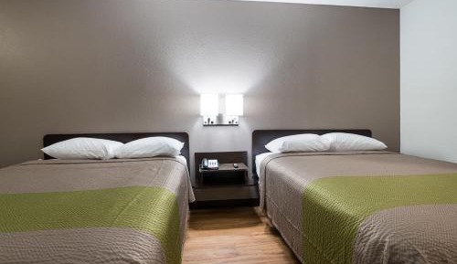 Queen Room with Two Queen Beds - Smoking