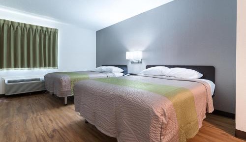 Deluxe Queen Room with Two Queen Beds