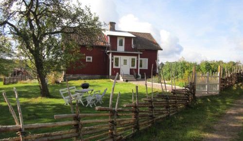 Two-Bedroom Holiday Home