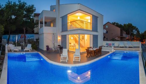 Villa with Sea View