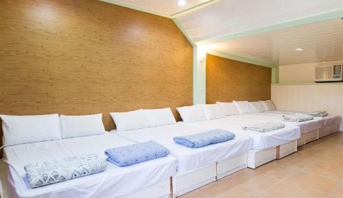 Holiday Home (10 Adults)