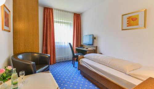 Large Single Room