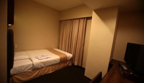 Standard Single Room with Shower - Non-Smoking