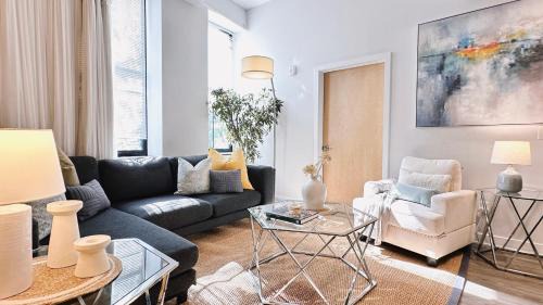 Five-Bedroom Apartment