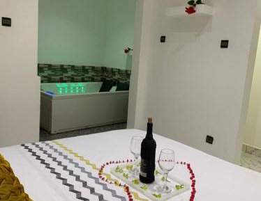 Apartment with Garden View