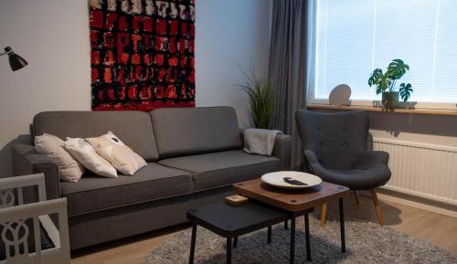 One-Bedroom Apartment with Balcony