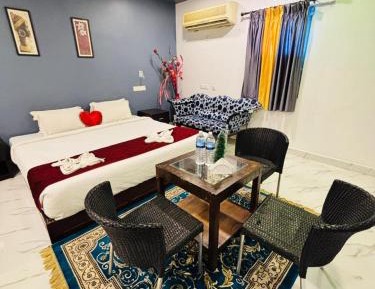 Deluxe Family Room