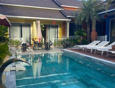 Triple Room with Pool View