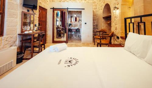 King Room with Mountain View