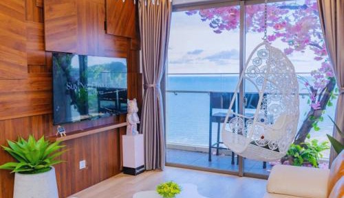 Three-Bedroom Apartment with Sea View