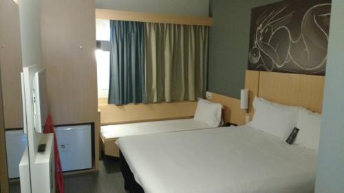 Standard Apartment with One Double Bed