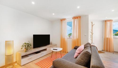Superior One-Bedroom Apartment