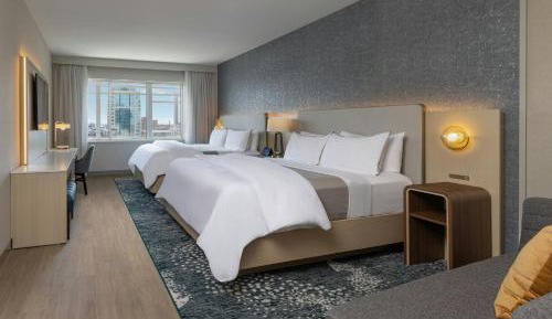 Traditional Queen Room with Two Queen Beds and Roll-in Shower - Mobility and Hearing Accessible