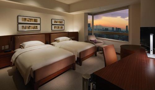 Twin Room with City View