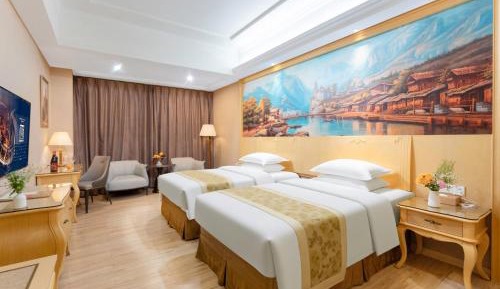 Standard Double Room with Shared Bathroom