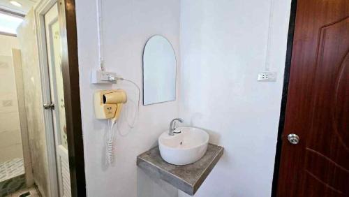 Mixed Dormitory Room