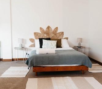 Four-Bedroom Apartment with Balcony 