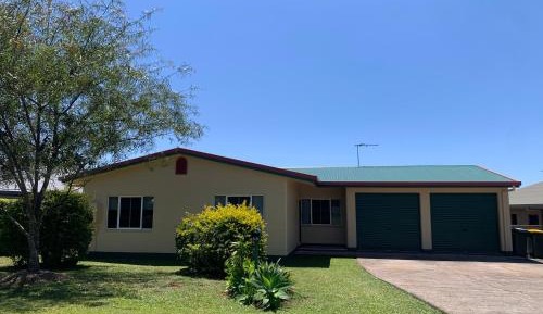 Four-Bedroom Holiday Home