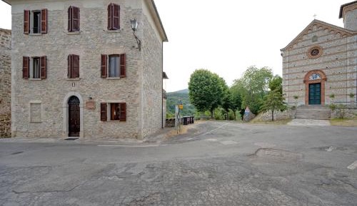 Six-Bedroom Holiday Home