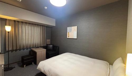 Semi Double Room - Non-Smoking