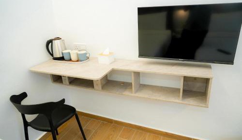 Twin Room with Private Bathroom