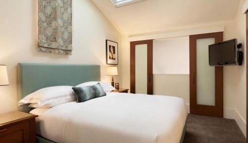 Two Bedroom Residence with Two King Beds and Sofa bed
