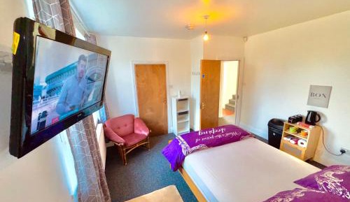 Double Room with Private Bathroom