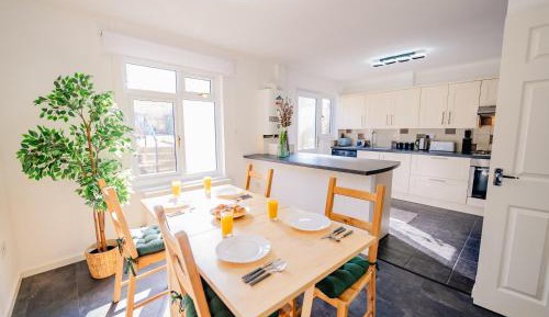 Three-Bedroom Vacation Home 