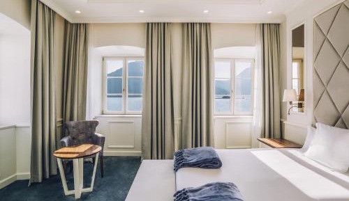 Heritage Premium Sea View Suite