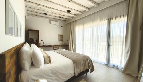 King Room with Mountain View