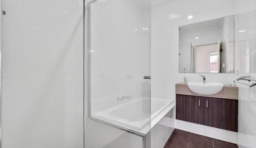 Single Room with Private Bathroom