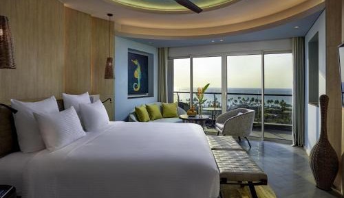 Premium Deluxe Room with Ocean View