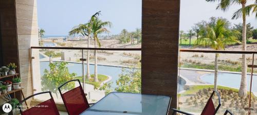 One-Bedroom Apartment with Pool View
