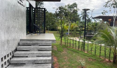 One-Bedroom House with Garden View