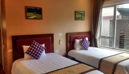 Twin Room with Mountain View